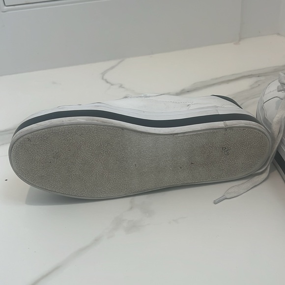 Alice and Olivia logo white sneakers size 7 1/2 - Picture 5 of 6